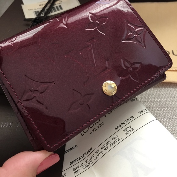 Louis Vuitton Accessories - LOUIS VUITTON Vernis Card Holder - M91540